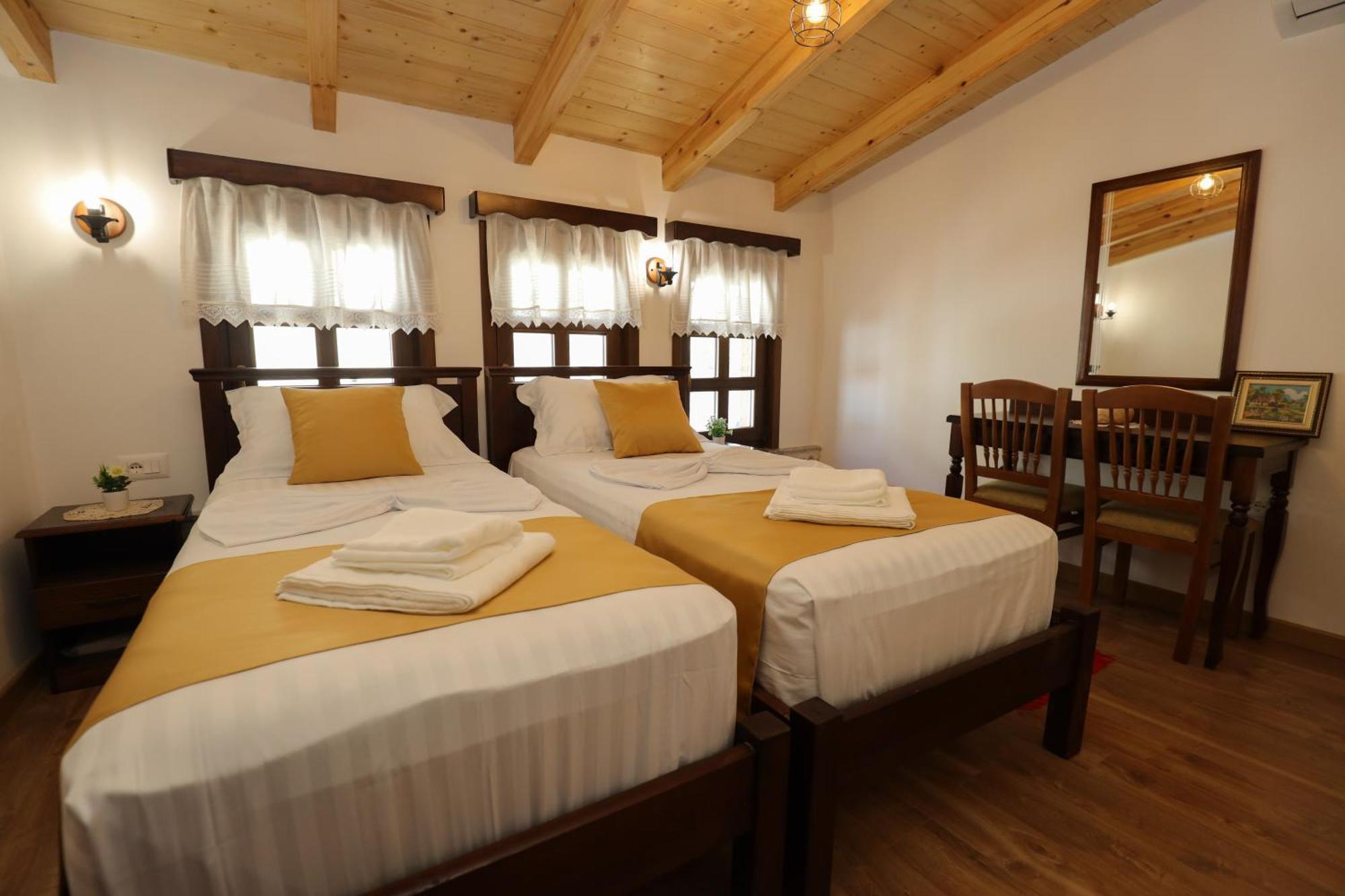 Hotel The House Of Dollma , Inside Kruja Castle Exterior foto