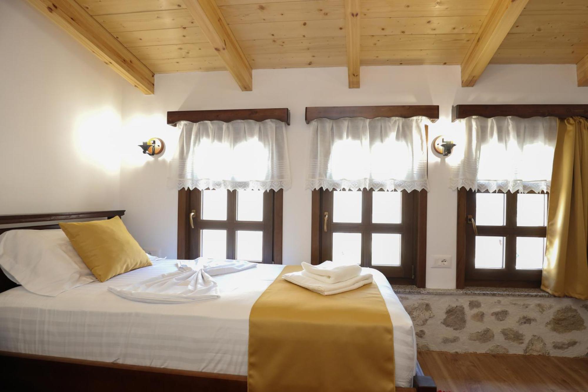 Hotel The House Of Dollma , Inside Kruja Castle Exterior foto