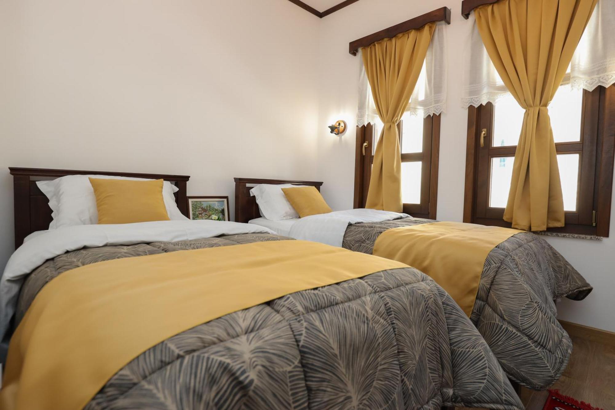 Hotel The House Of Dollma , Inside Kruja Castle Zimmer foto