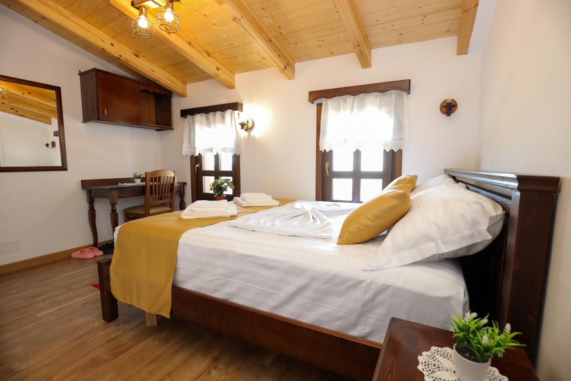 Hotel The House Of Dollma , Inside Kruja Castle Zimmer foto
