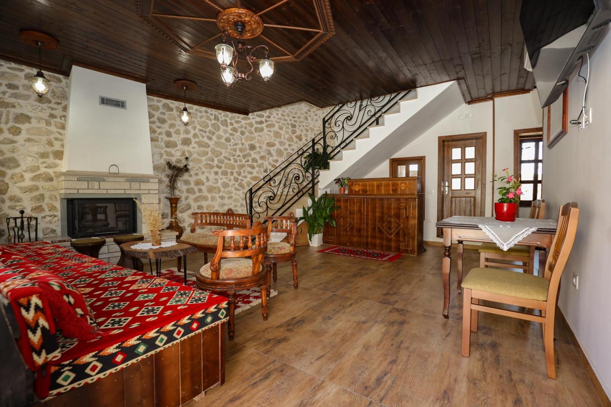 Hotel The House Of Dollma , Inside Kruja Castle Exterior foto